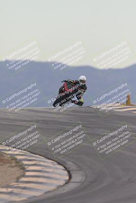 media/Sep-21-2025-Race Pace (Sun) [[98bf33ef95]]/Non Verified/1-Turns 9 and 10 (8am)/